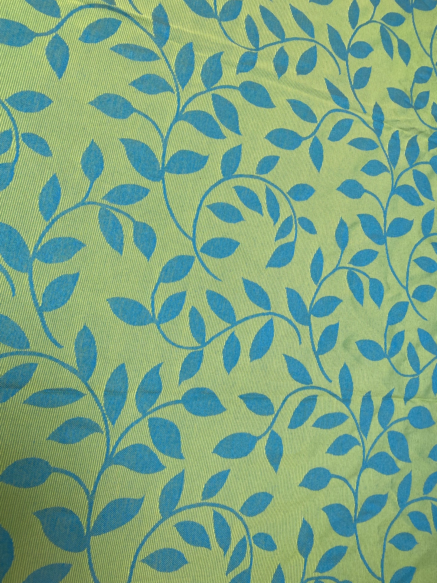 2 3/4 Yard Piece - Green Leaves